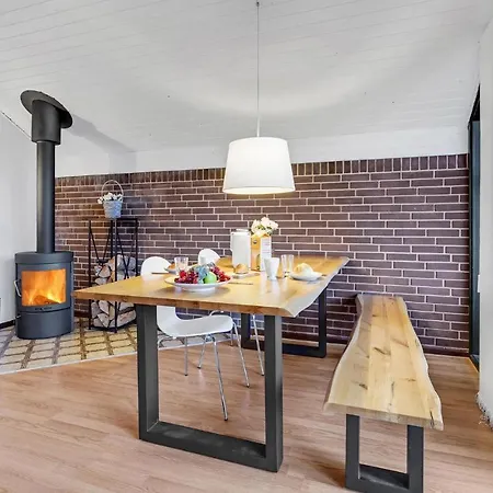 Amazing In Vggerlse With 3 Bedrooms And Wifi *